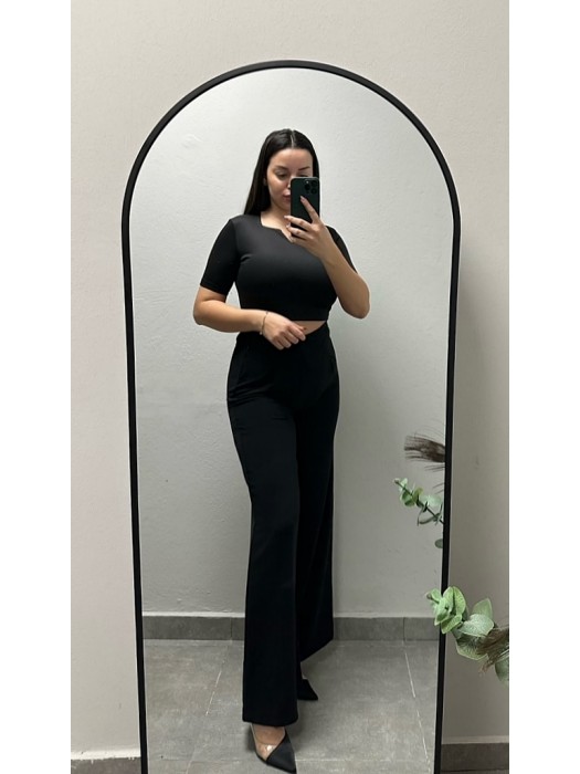 FACTORY ΚΟΝΤΟΜΑΝΙΚO CROP TOP ΜΕ ΑΝΟΙΓΜΑ-V